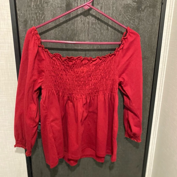 Red Peace On Earth off the shoulder top. Size XL. - Picture 4 of 4